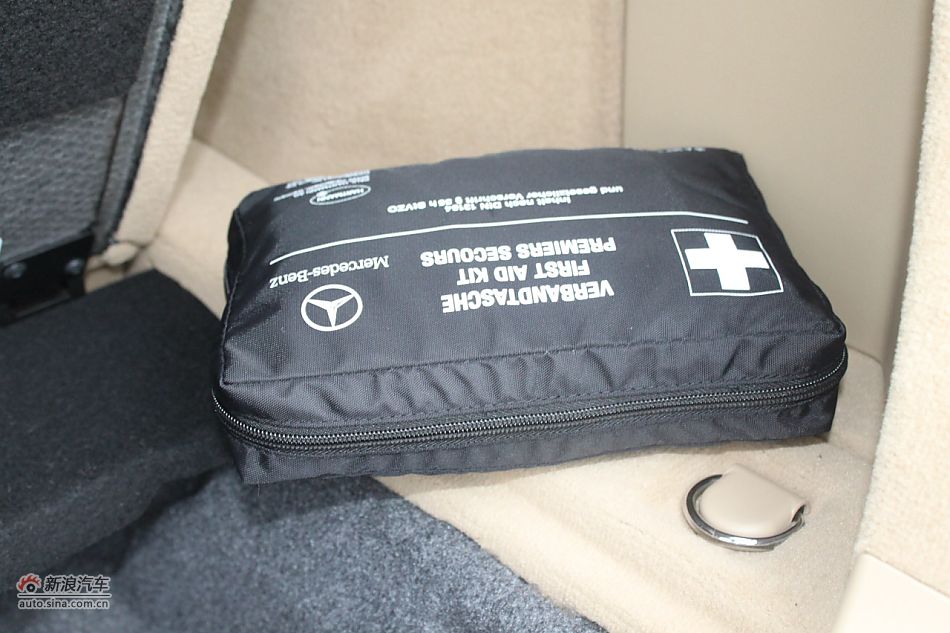 2009款奔驰R350 4MATIC