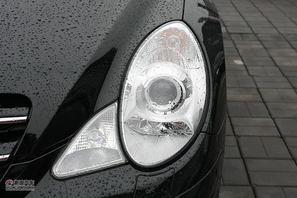 2009款奔驰R350 4MATIC