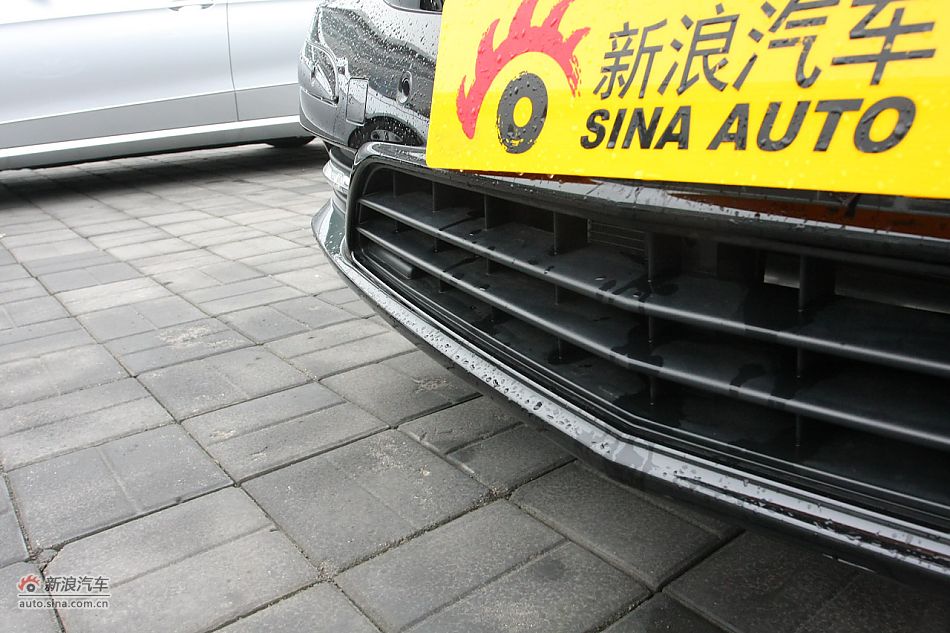 2009款奔驰R350 4MATIC