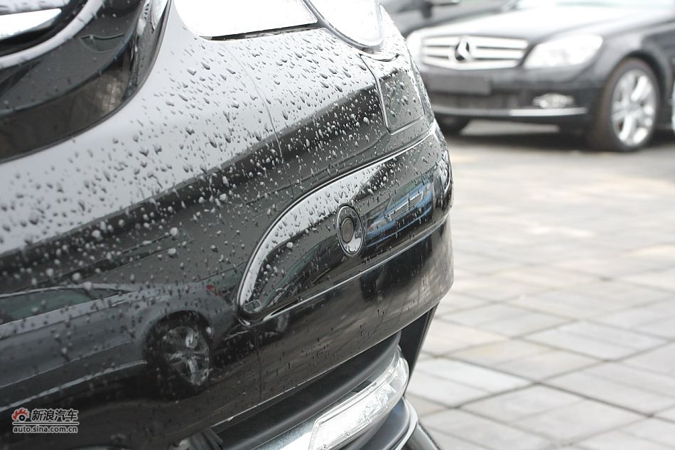 2009款奔驰R350 4MATIC