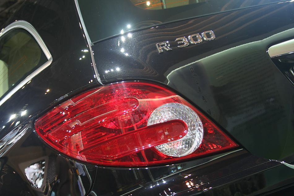 奔驰R300