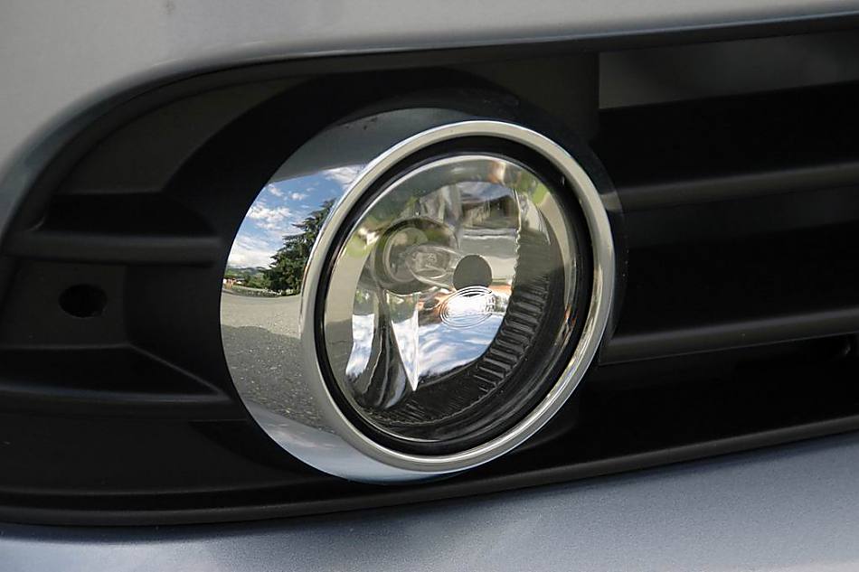 奔驰R350外观细节