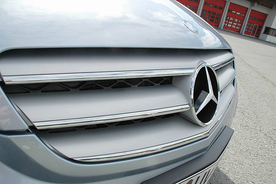 奔驰R350外观细节