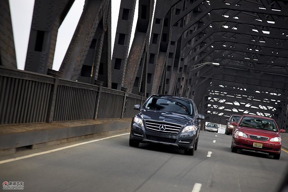 2010款奔驰R350