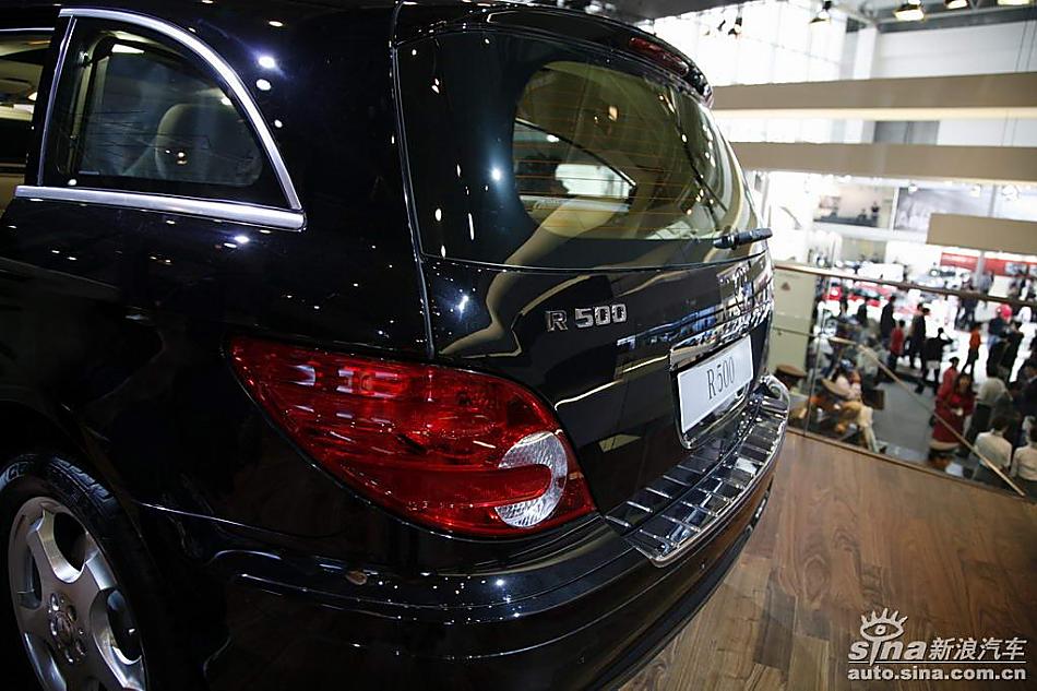 奔驰R500