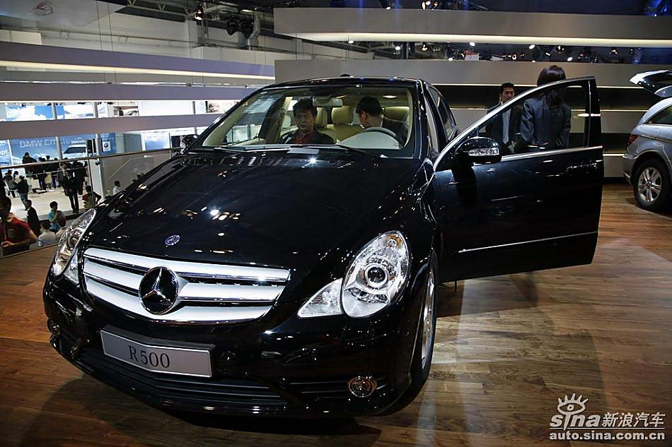 奔驰R500