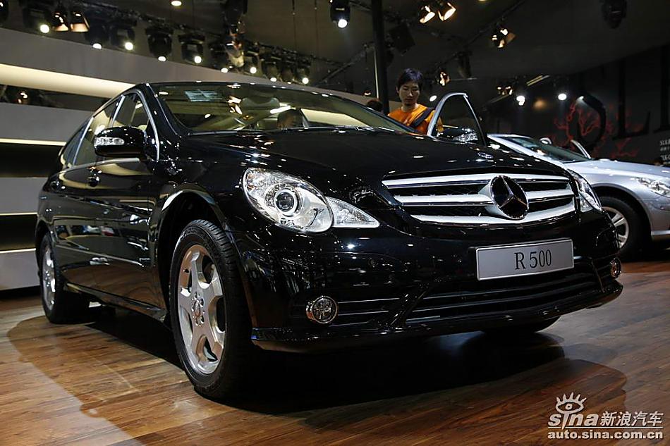 奔驰R500