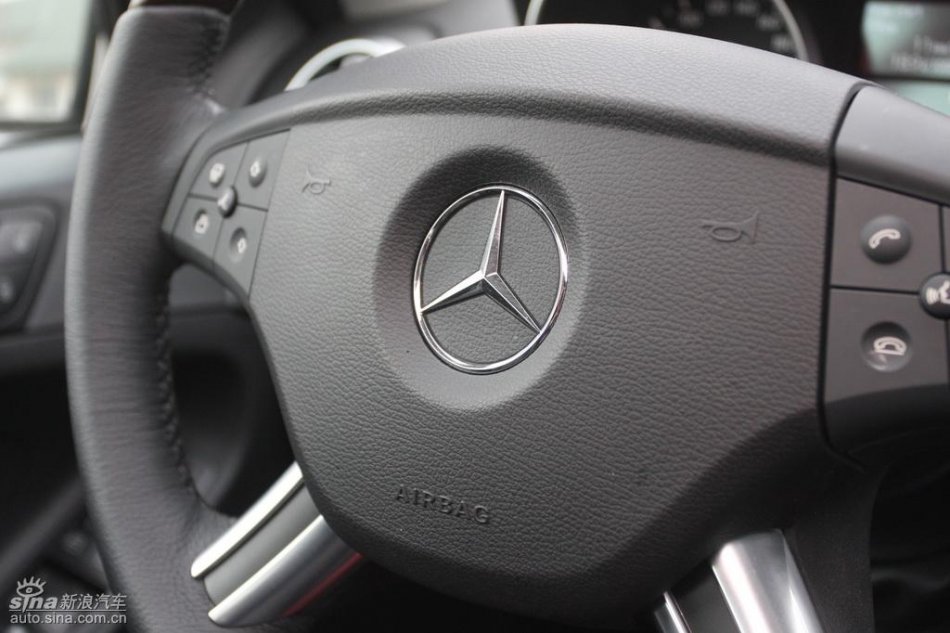 奔驰ML350内饰实拍图