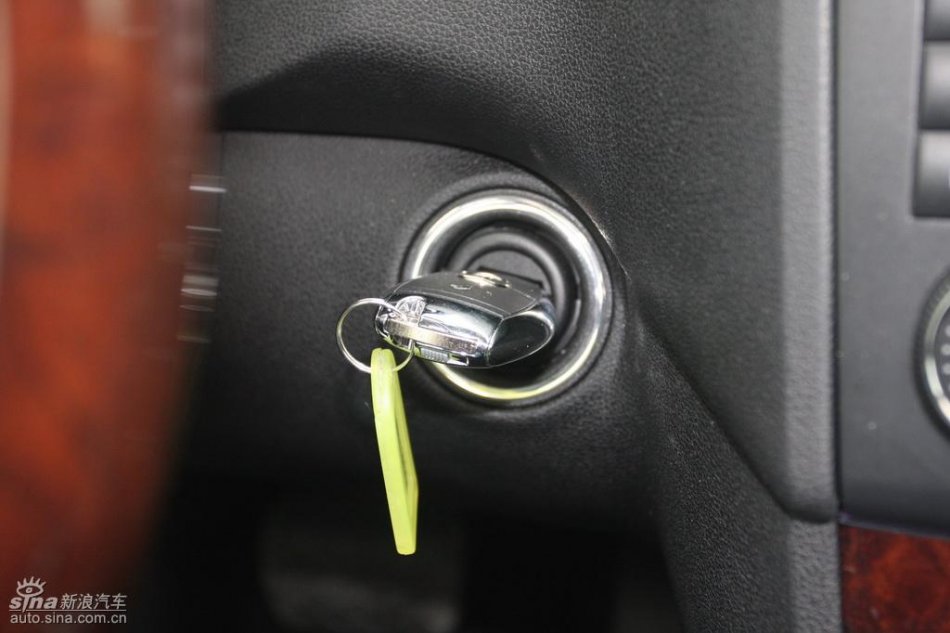 奔驰ML350内饰实拍图