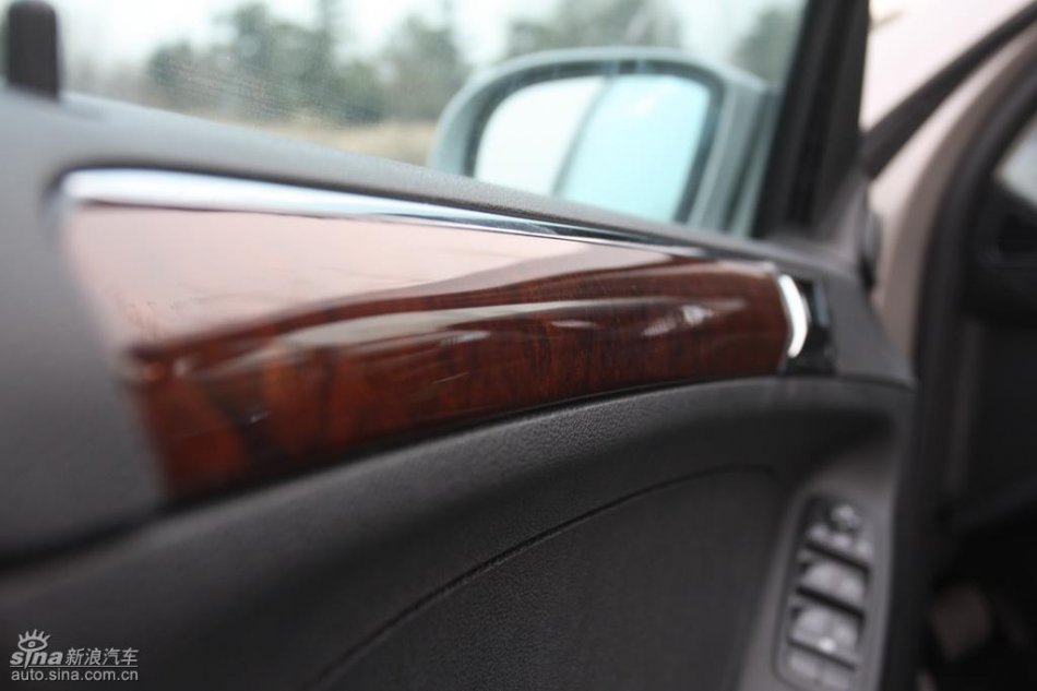 奔驰ML350内饰实拍图