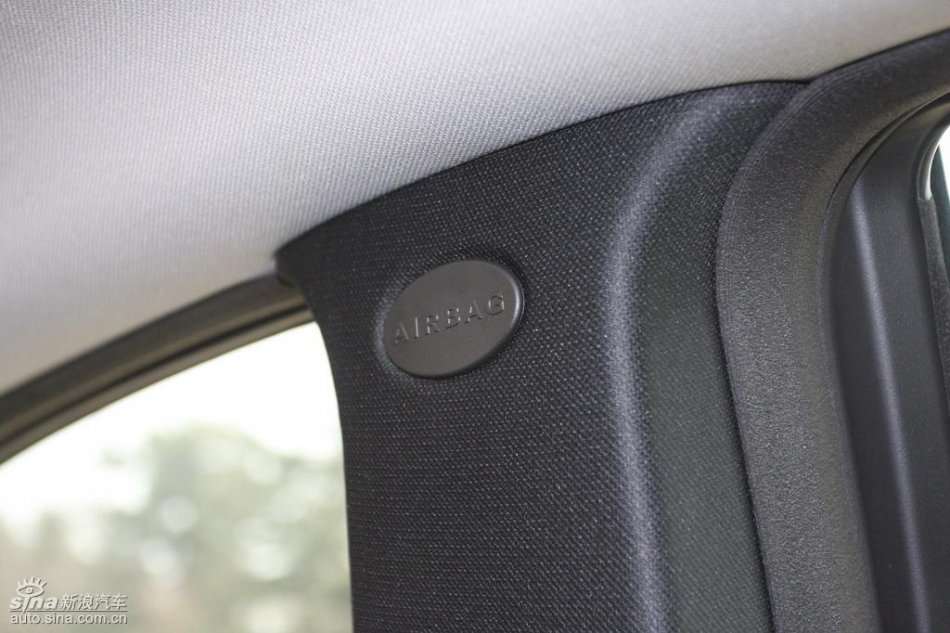 奔驰ML350内饰实拍图