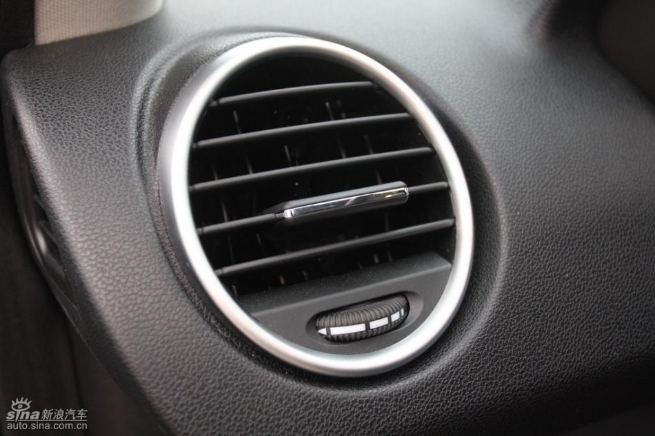 奔驰ML350内饰实拍图