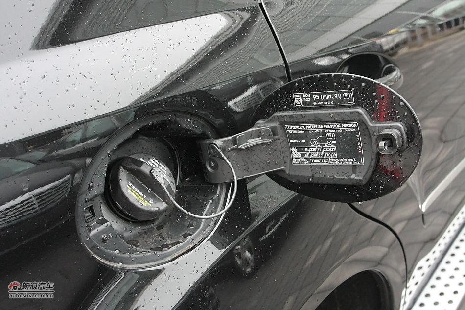 2010款奔驰ML350 4MATIC