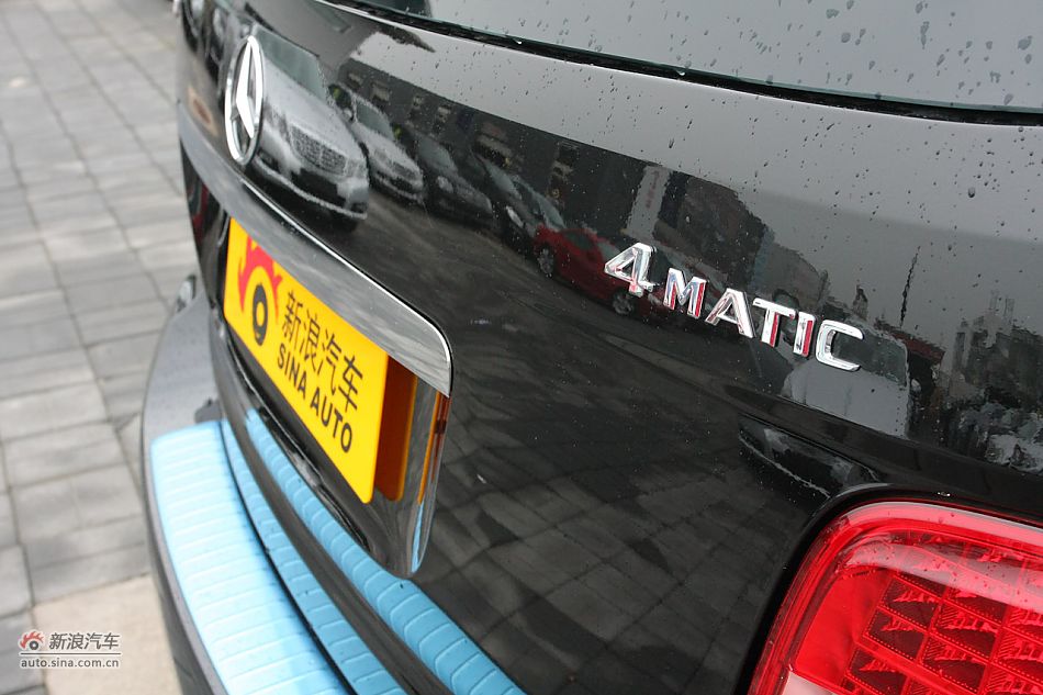 2010款奔驰ML350 4MATIC