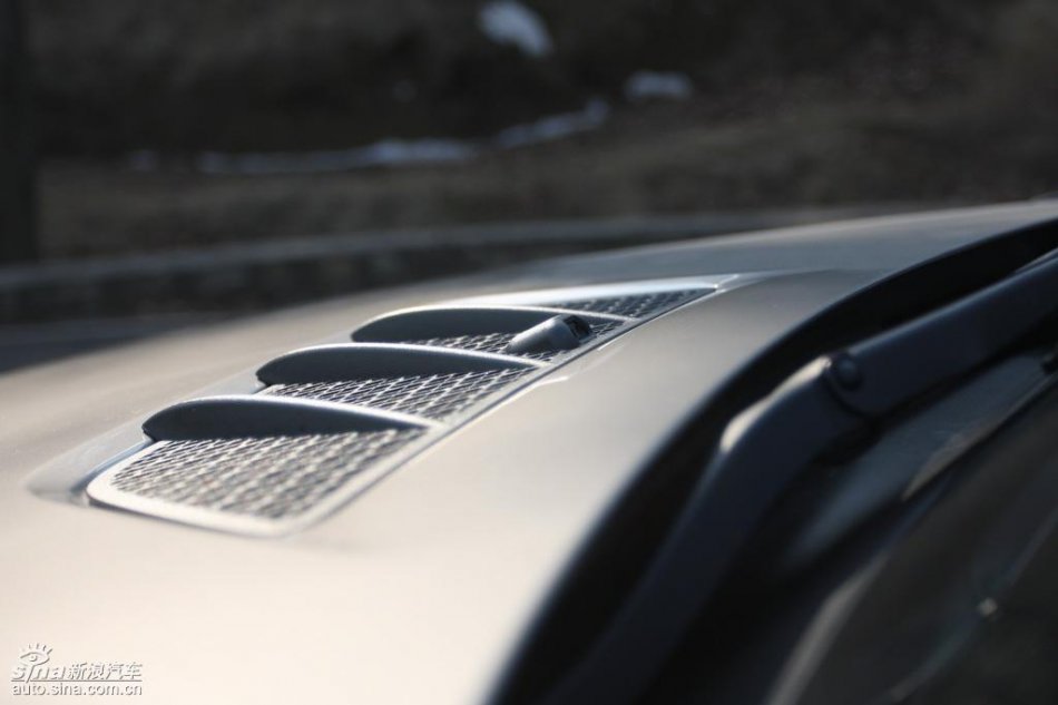 奔驰ML350外观实拍图