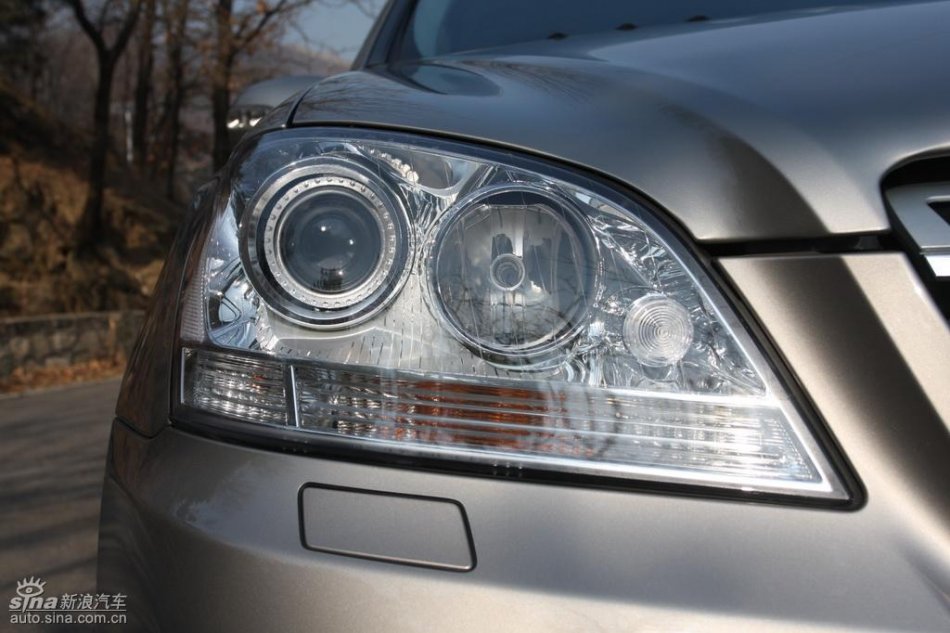 奔驰ML350外观实拍图