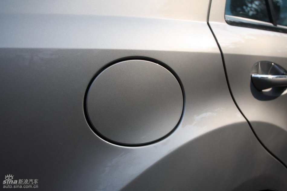 奔驰ML350外观实拍图