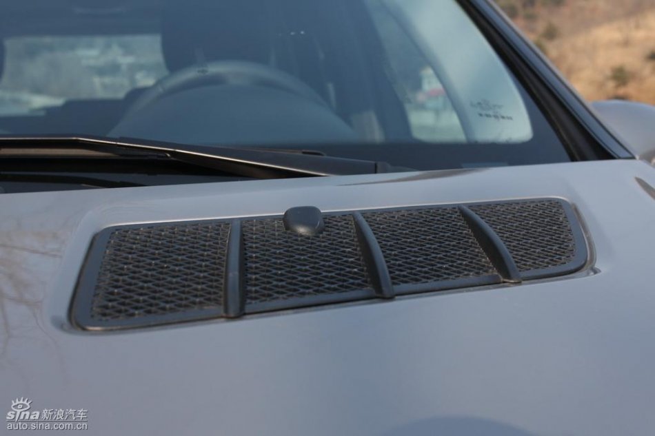 奔驰ML350外观实拍图
