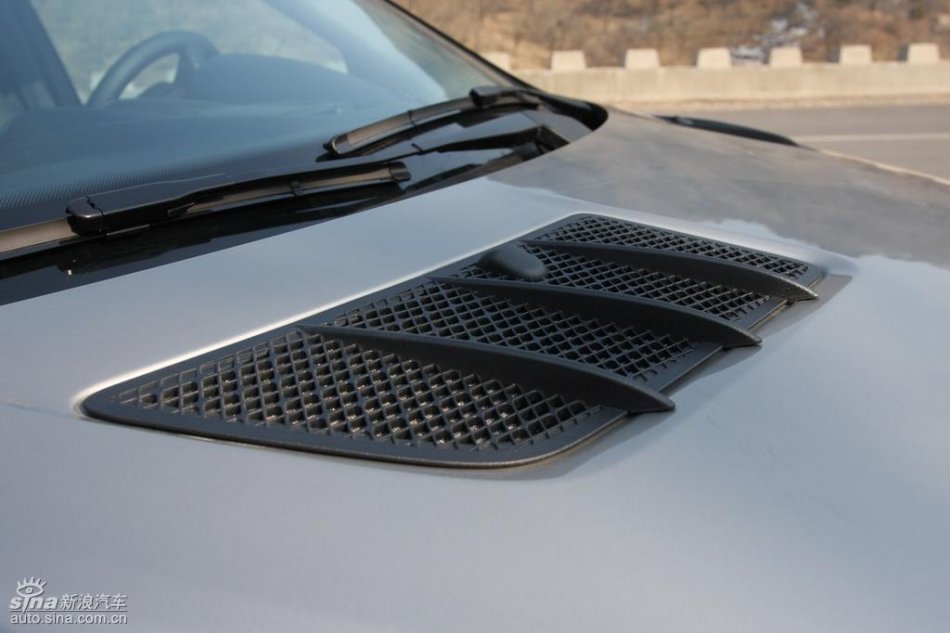 奔驰ML350外观实拍图