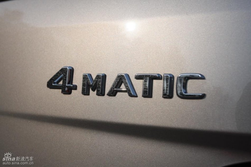 奔驰ML350外观实拍图