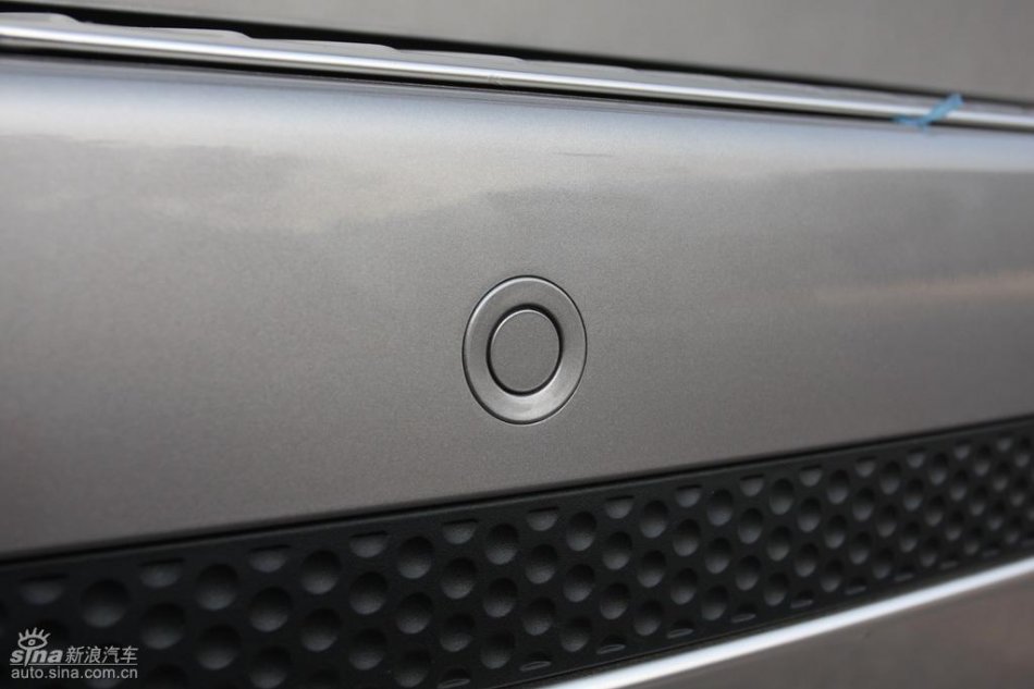 奔驰ML350外观实拍图