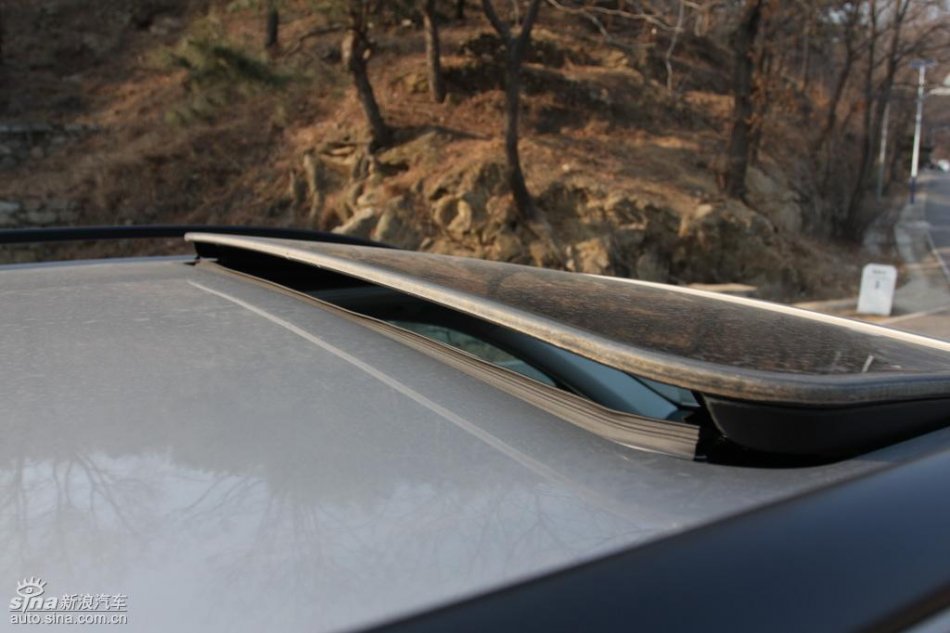 奔驰ML350外观实拍图