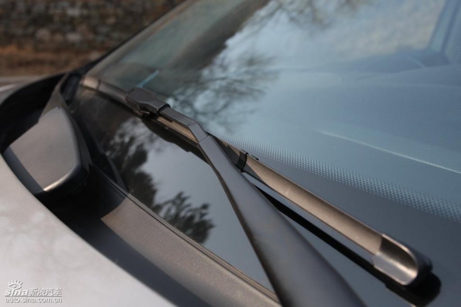 奔驰ML350外观实拍图