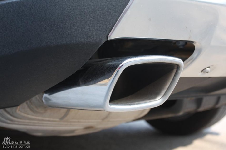 奔驰ML350外观实拍图
