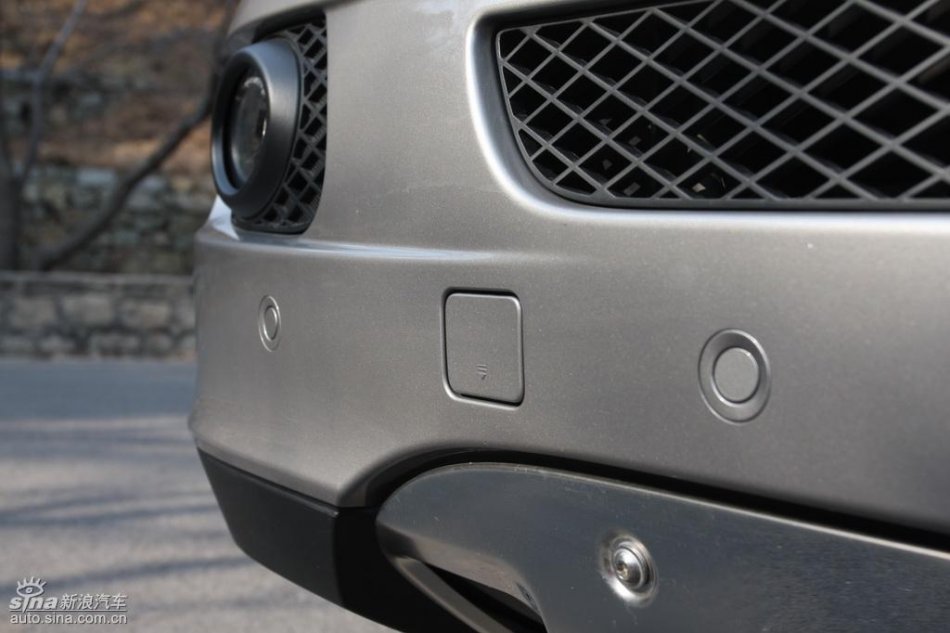 奔驰ML350外观实拍图