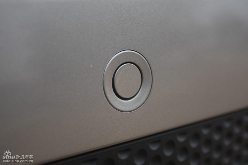 奔驰ML350外观实拍图