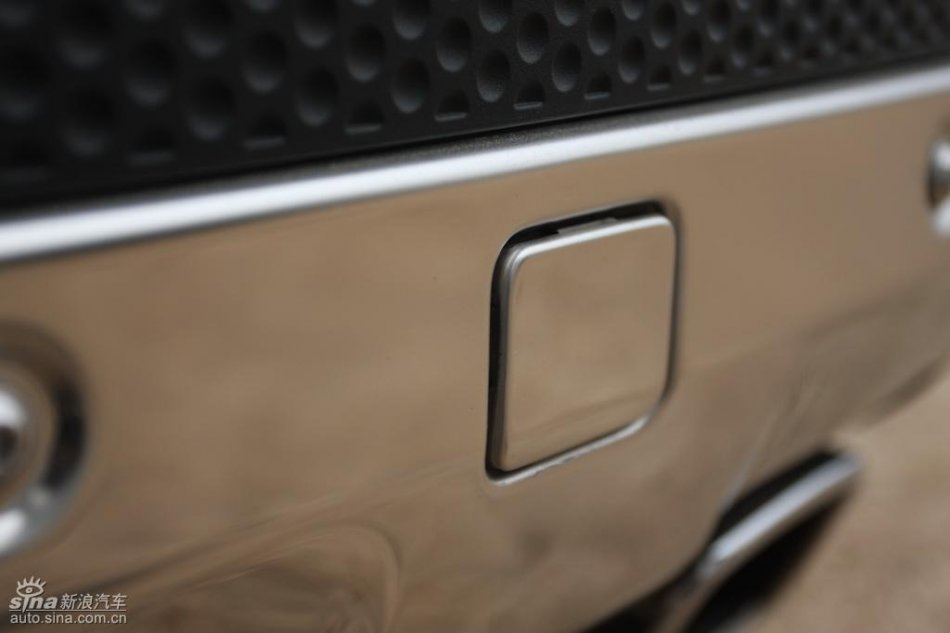 奔驰ML350外观实拍图