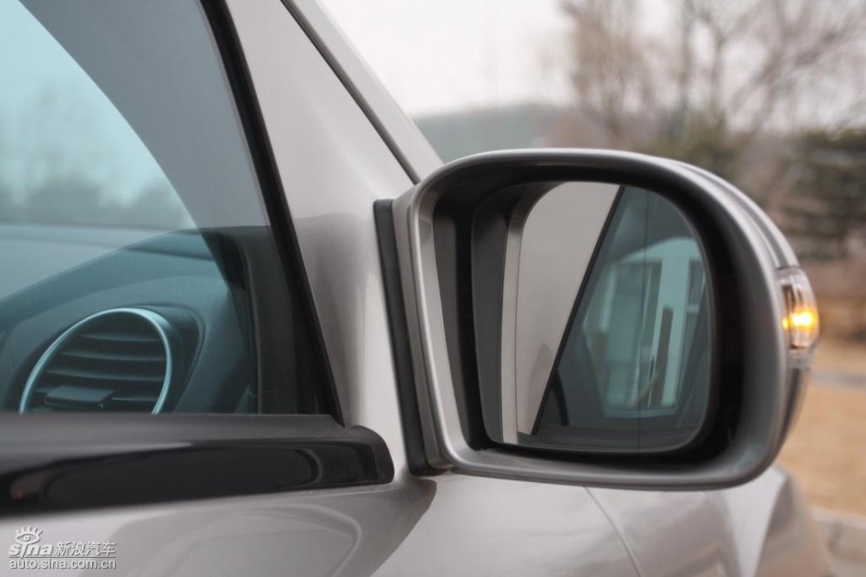 奔驰ML350外观实拍图