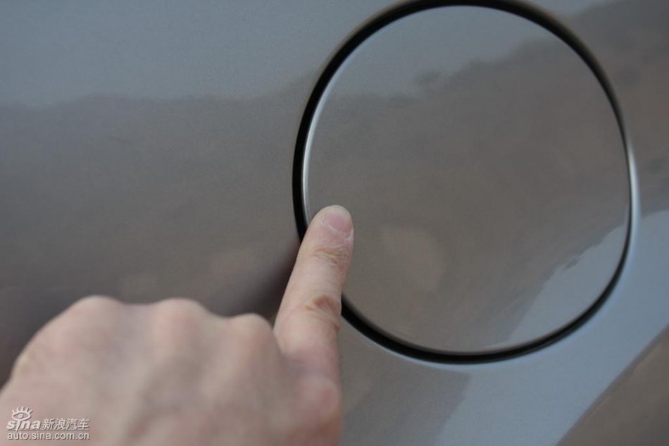 奔驰ML350外观实拍图