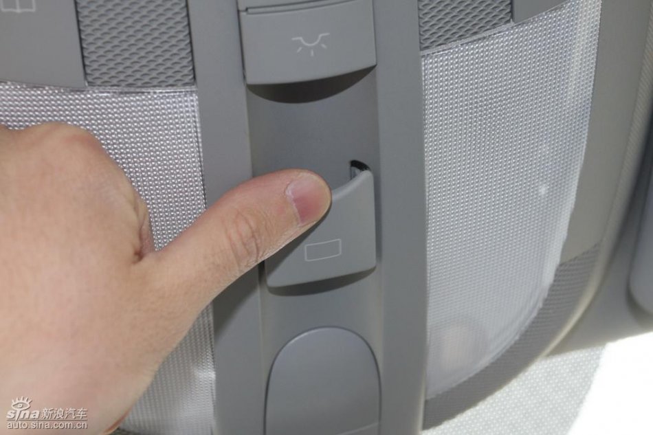 奔驰ML350内饰实拍图