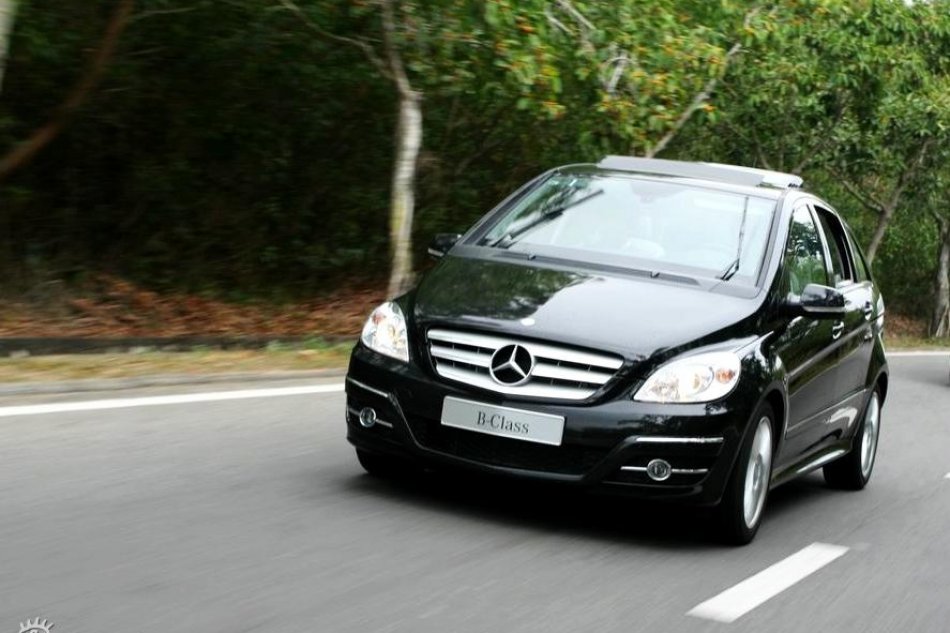 奔驰B200试驾图 