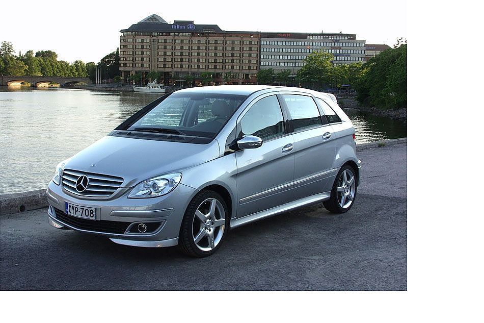 奔驰B级运动旅行车