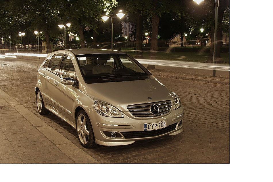 奔驰B级运动旅行车