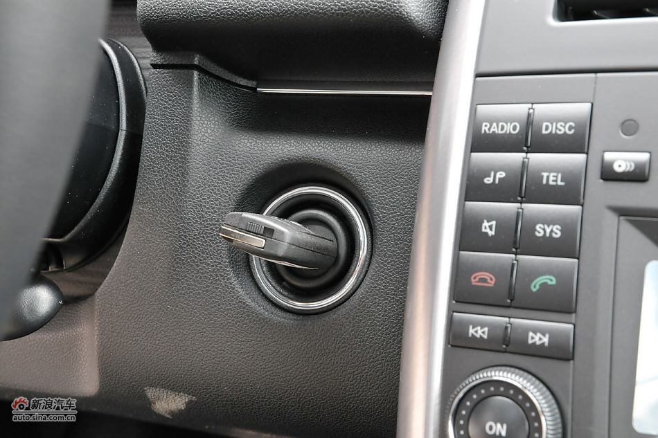 奔驰B200时尚型内饰