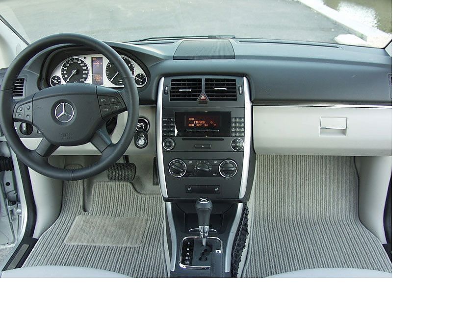 奔驰B级运动旅行车