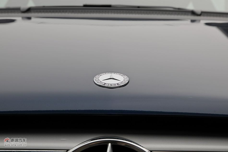 奔驰B200时尚型外观