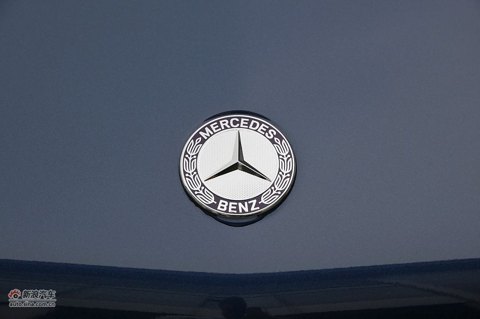 奔驰B200时尚型外观