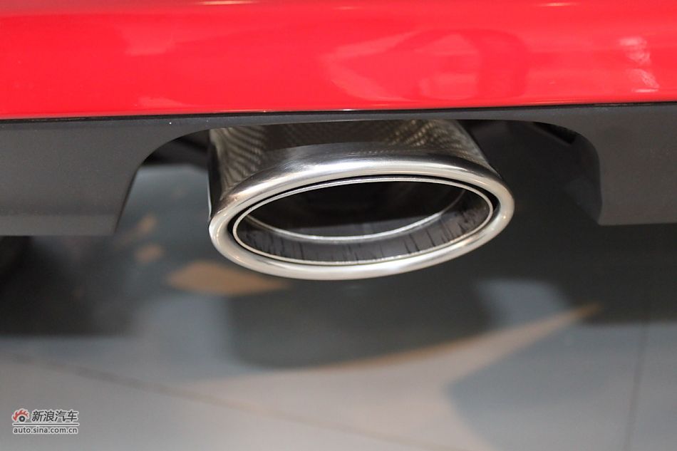 奔驰B200时尚型外观