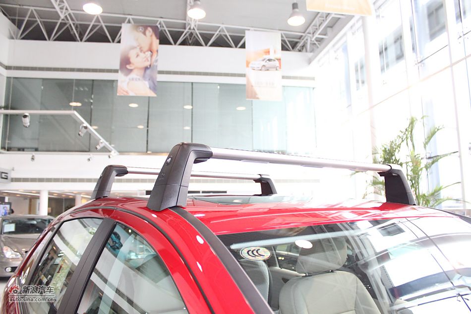 奔驰B200时尚型外观