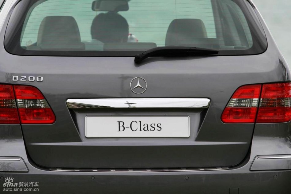 奔驰B200试驾图