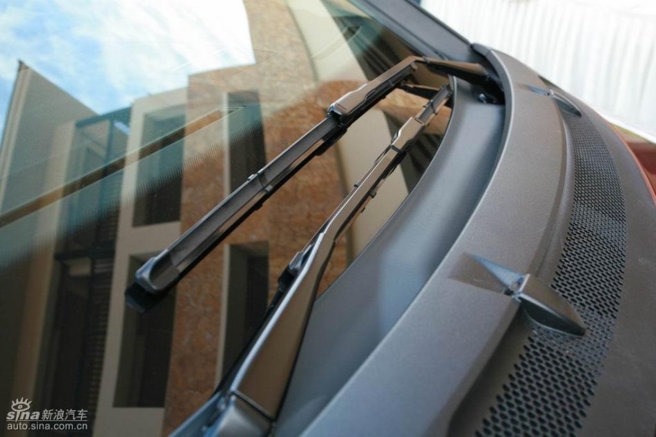 奔驰B200试驾图