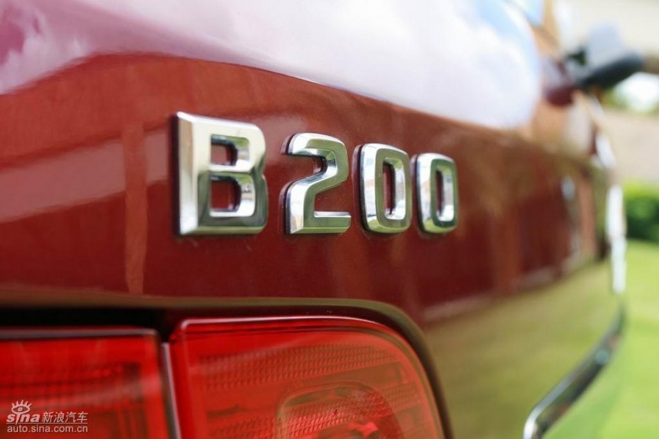 奔驰B200试驾图
