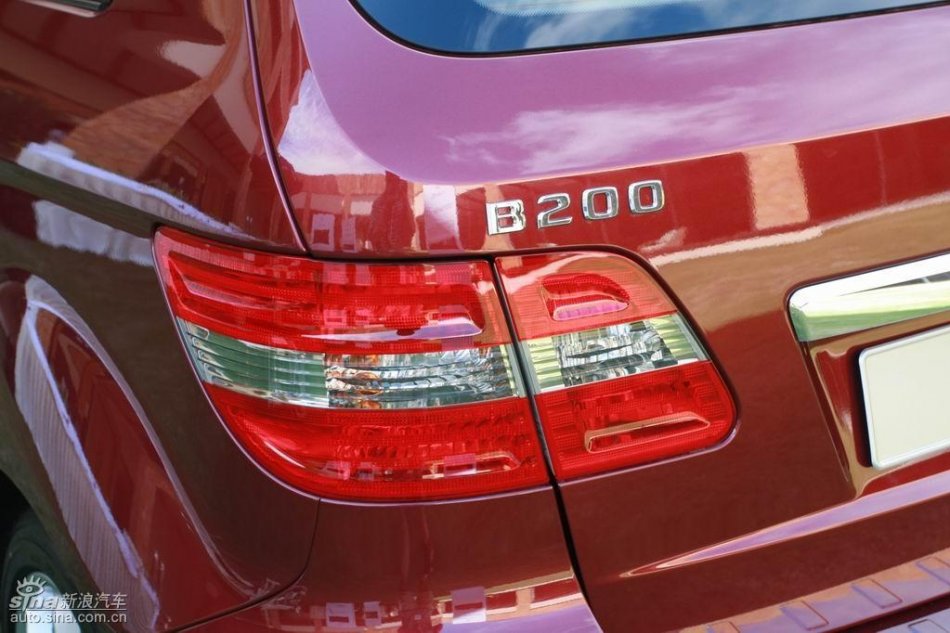 奔驰B200试驾图