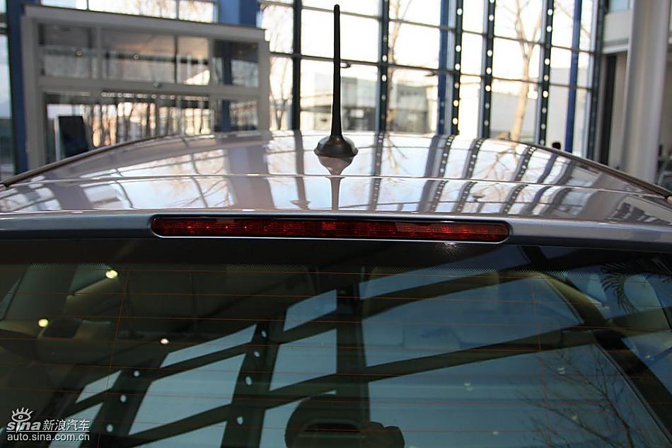奔驰B级运动旅行车到店实拍