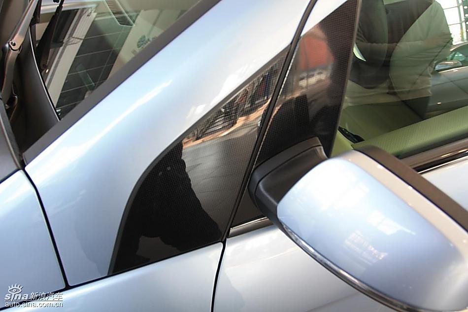 奔驰B级运动旅行车到店实拍