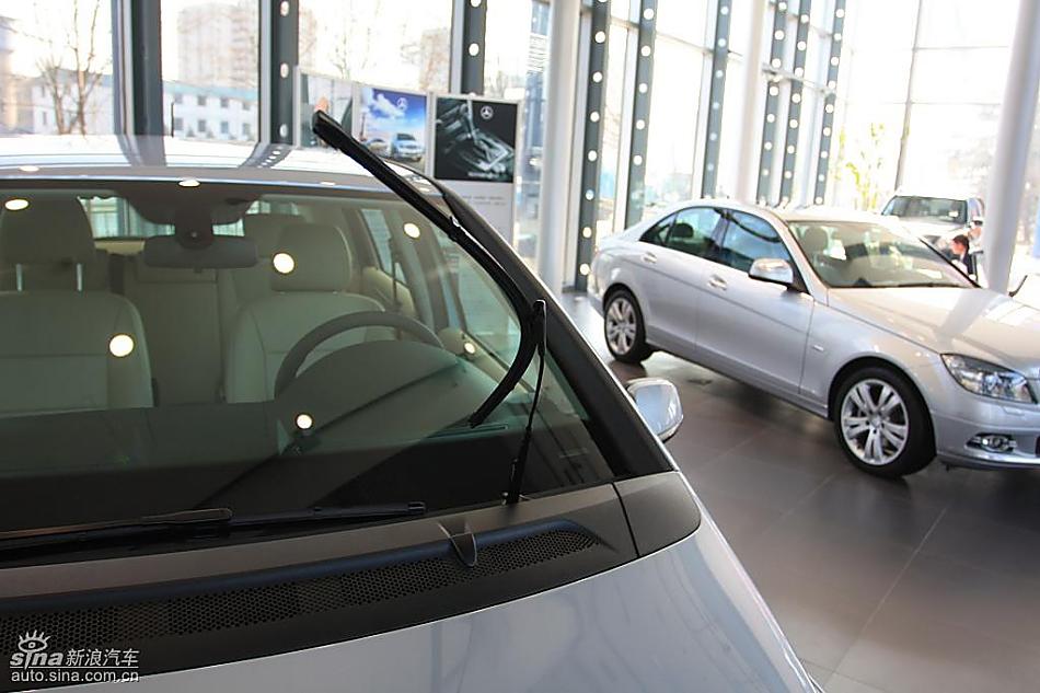 奔驰B级运动旅行车到店实拍
